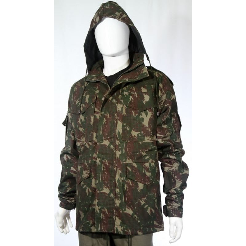 jaqueta camuflada do exército